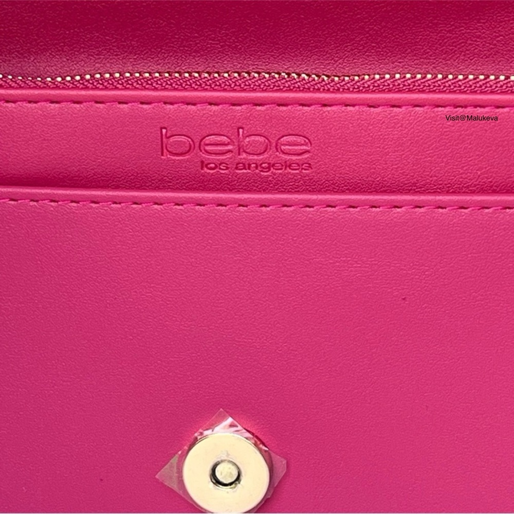 NWT Bebe Pink Crossbody Quilted Purse with Gold Tone Chain Strap and Wristlet - Picture 7 of 9